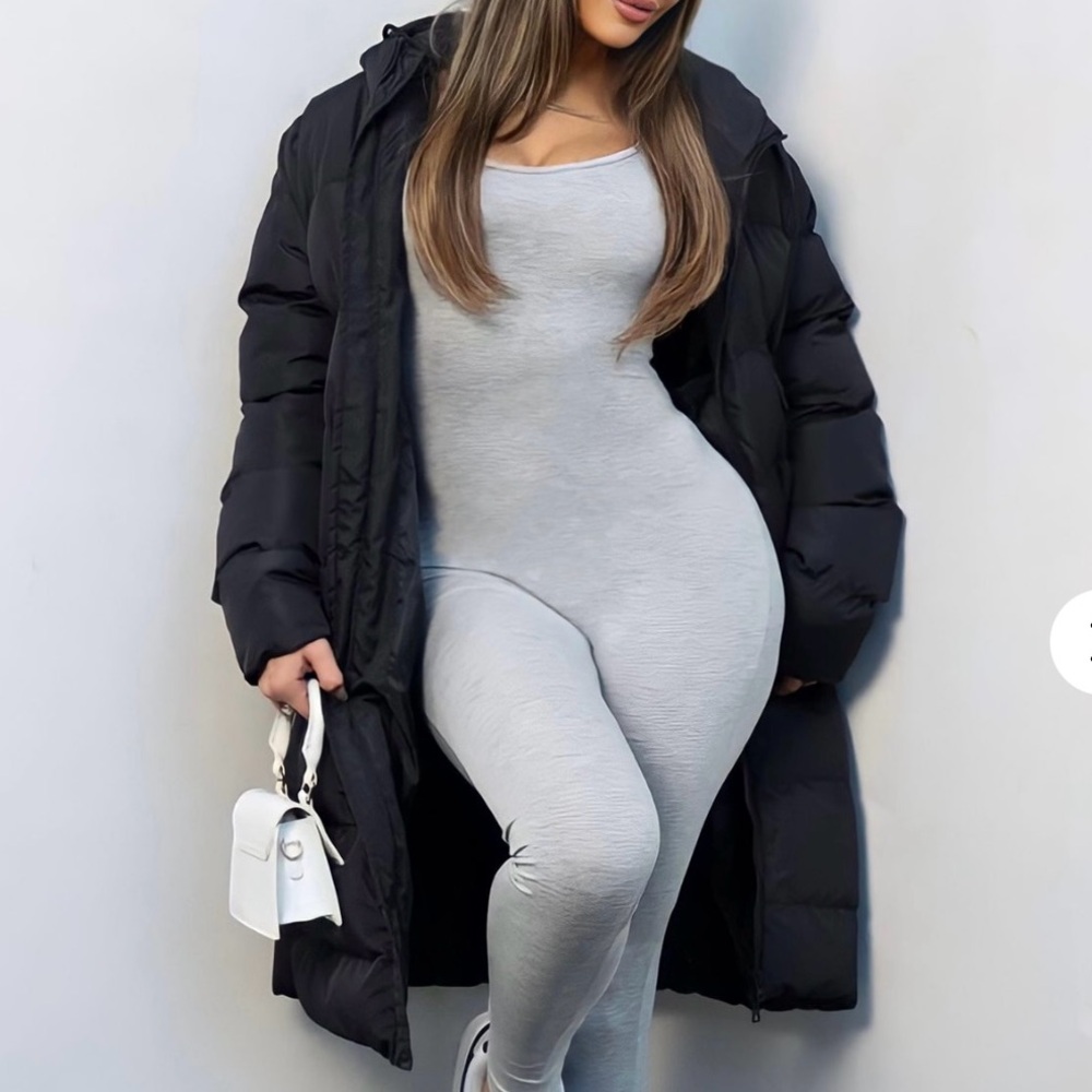 Fashion Nova black trench puffer jacket size L (price is negotiable)